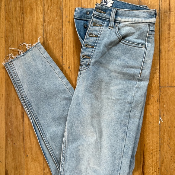 Free People CRVY Skinny Jeans - Picture 1 of 3
